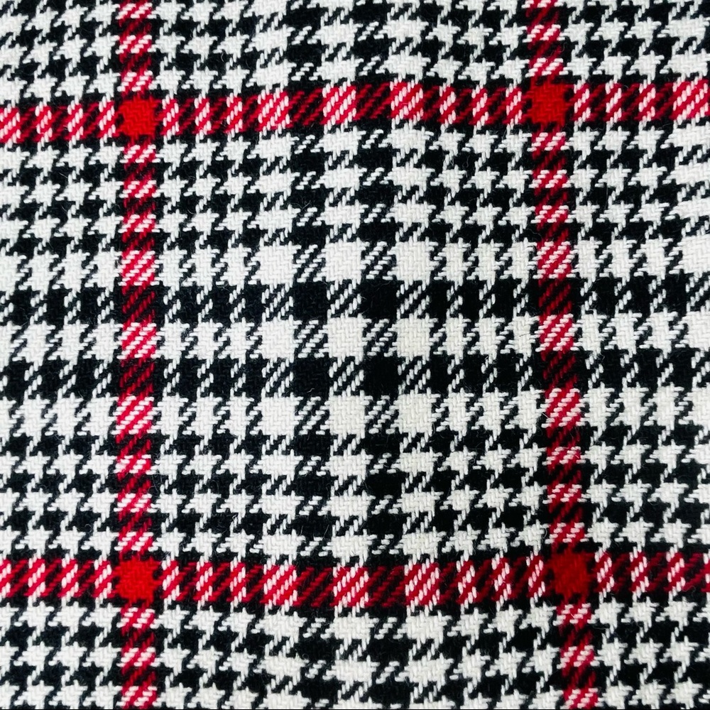 Talbots Black Red & White Houndstooth Plaid Wool Skirt Size 2P - Picture 4 of 9